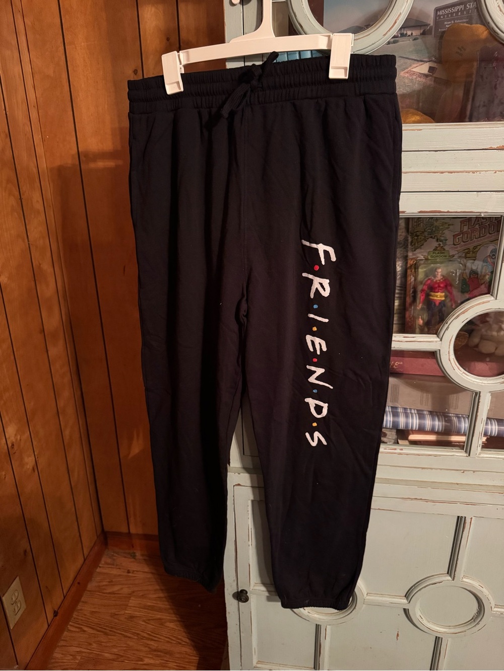 FRIENDS Logo Jogger Pants Size Xl B4
